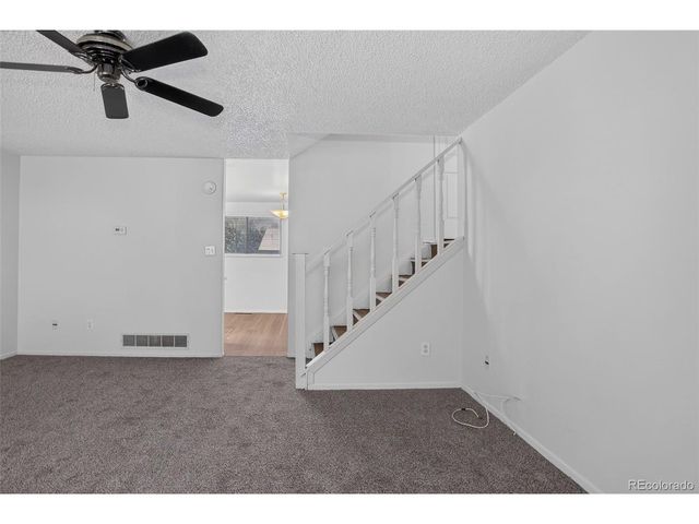 9 Birdsill Pl, Longmont, CO 80501