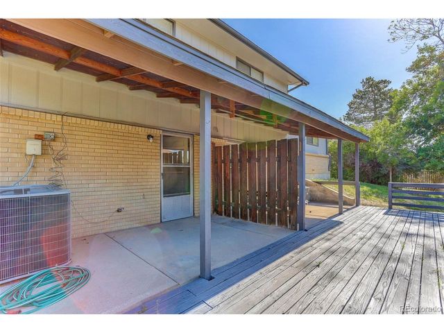9 Birdsill Pl, Longmont, CO 80501