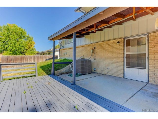 9 Birdsill Pl, Longmont, CO 80501