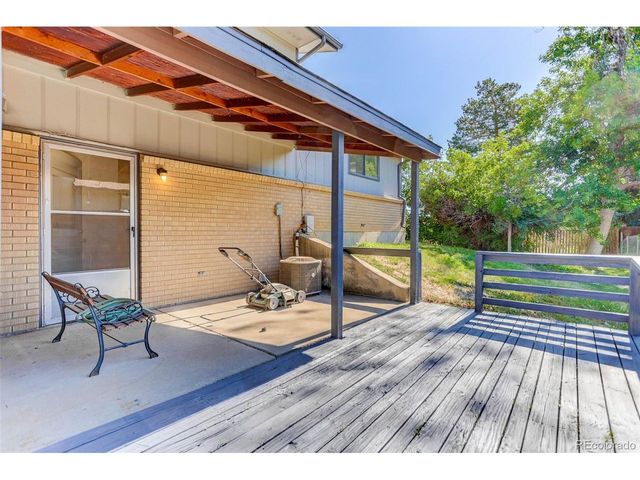 9 Birdsill Pl, Longmont, CO 80501