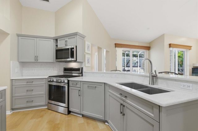 192 SAGE CIRCLE, Crystal Beach, FL 34681