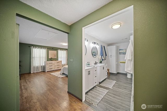 7755 Cabrini Drive SE, Port Orchard, WA 98367