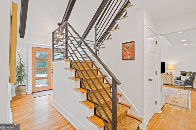 264 Devonwood Dr Drive, Sandy Springs, GA 30328