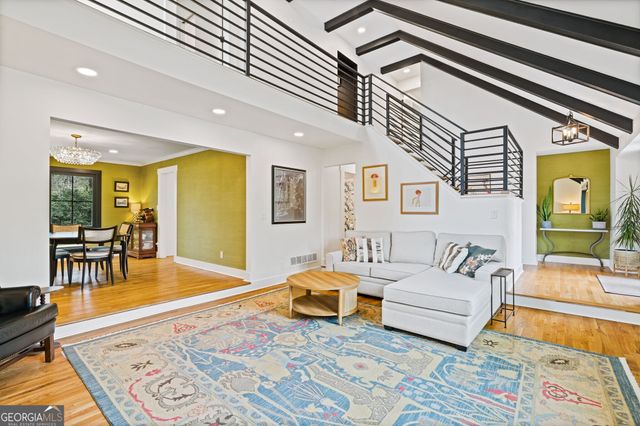 264 Devonwood Dr Drive, Sandy Springs, GA 30328