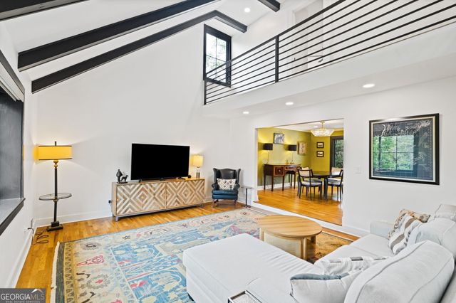 264 Devonwood Dr Drive, Sandy Springs, GA 30328