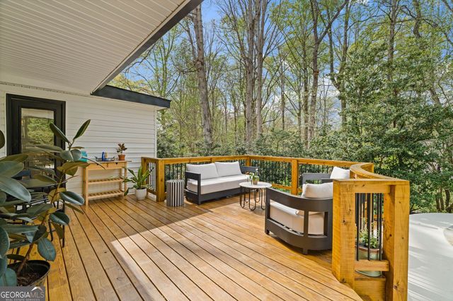 264 Devonwood Dr Drive, Sandy Springs, GA 30328