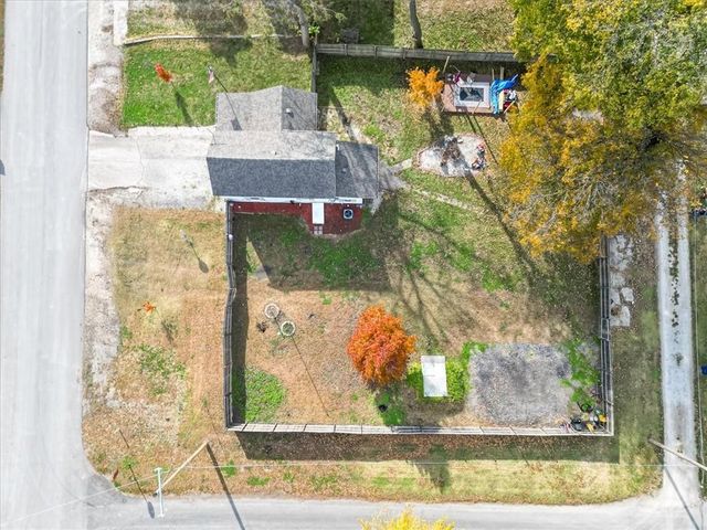 207 bowen Street, Linwood, KS 66052