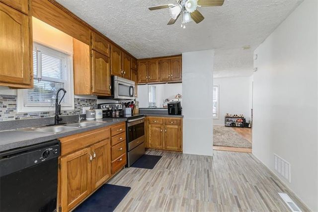 207 bowen Street, Linwood, KS 66052