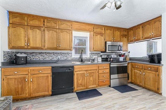 207 bowen Street, Linwood, KS 66052