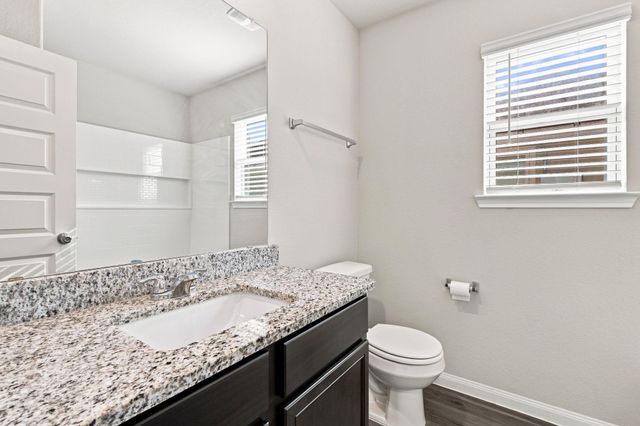 922 Luke Darrell Drive, Rosharon, TX 77583