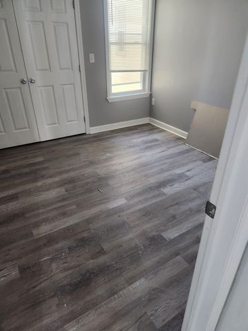 104 Concord St 1, Lowell, MA 01852