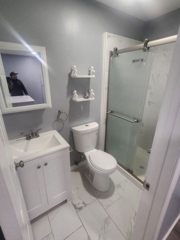 104 Concord St 1, Lowell, MA 01852