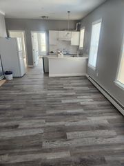 104 Concord St 1, Lowell, MA 01852