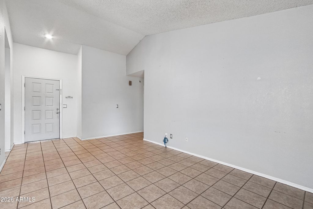 15014 N 62ND Drive, Glendale, AZ 85306 — photo 5