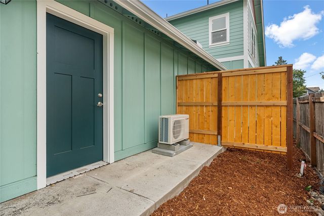 15118 88th Avenue Ct SW, Lakewood, WA 98498