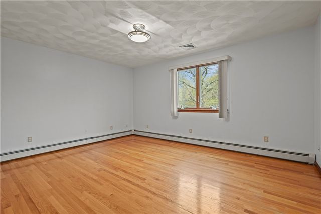 190 Curran Road, Cumberland, RI 02864