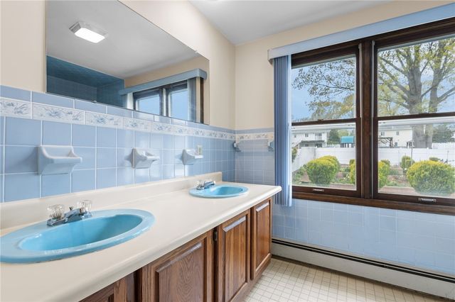 190 Curran Road, Cumberland, RI 02864