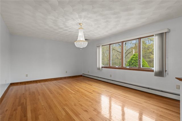 190 Curran Road, Cumberland, RI 02864