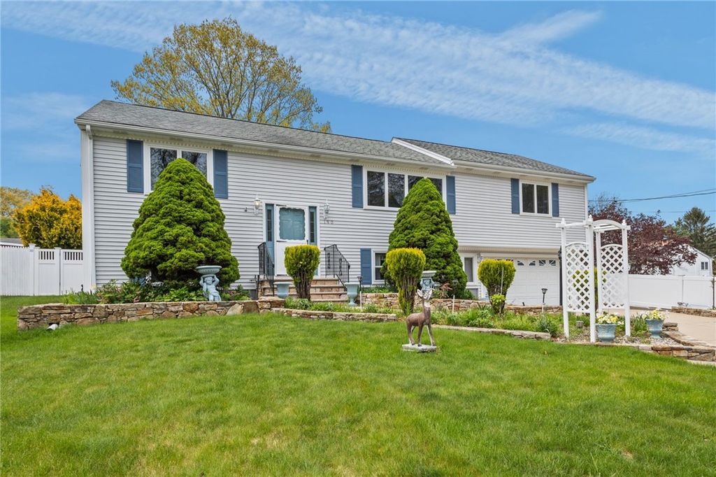 190 Curran Road, Cumberland, RI 02864