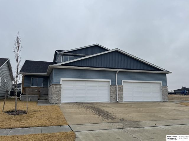 3593 Little Bluestem Road, Fremont, NE 68025