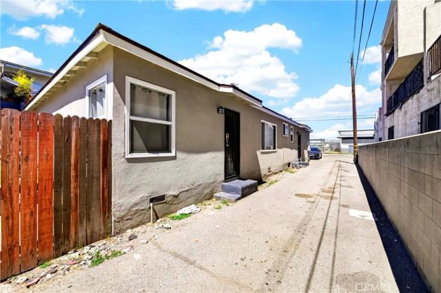 13717 Yukon Avenue 2, Hawthorne, CA 90250