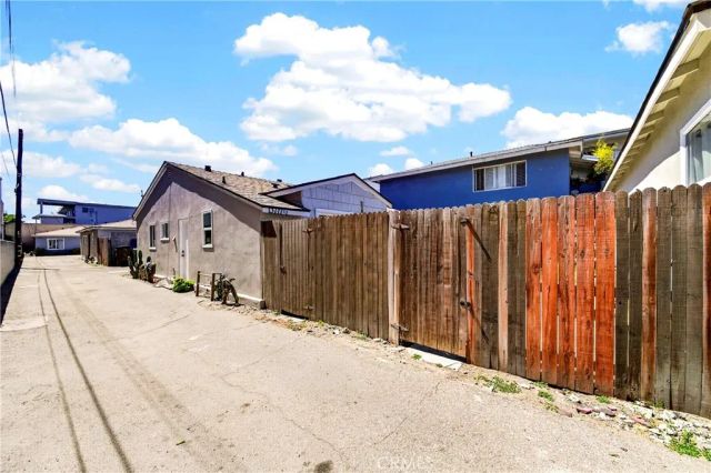 13717 Yukon Avenue 2, Hawthorne, CA 90250
