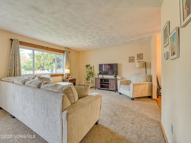 251 Mallard Road, Perrysburg, OH 43551