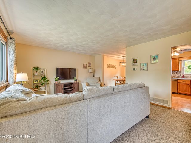 251 Mallard Road, Perrysburg, OH 43551