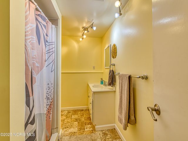 251 Mallard Road, Perrysburg, OH 43551