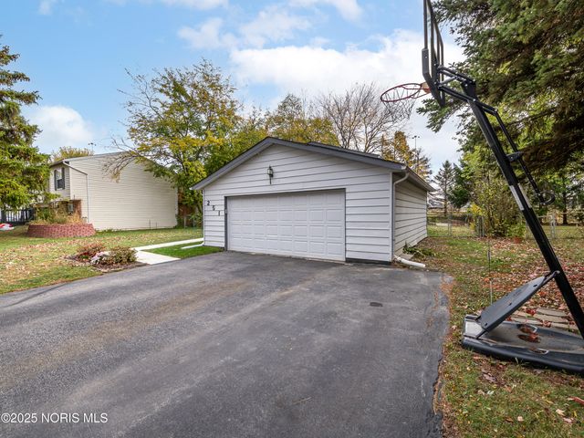 251 Mallard Road, Perrysburg, OH 43551