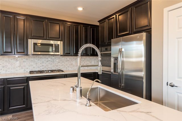 747 Foreign Reef Way, Las Vegas, NV 89138