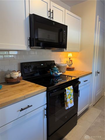 561 Kling Drive, Dayton, OH 45419