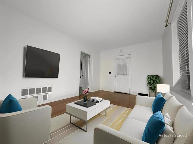 420 N High Street, Galena, IL 61036