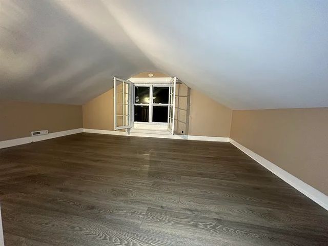 420 N High Street, Galena, IL 61036