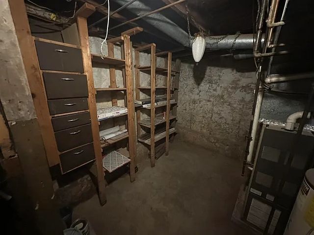 420 N High Street, Galena, IL 61036