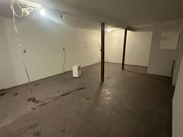 420 N High Street, Galena, IL 61036