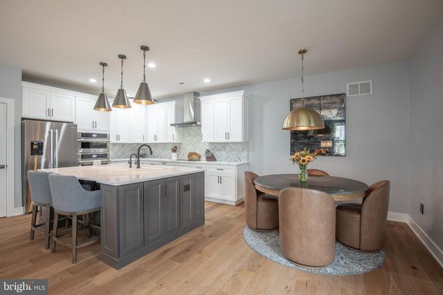 4853 INDIGO DR, Doylestown, PA 18902