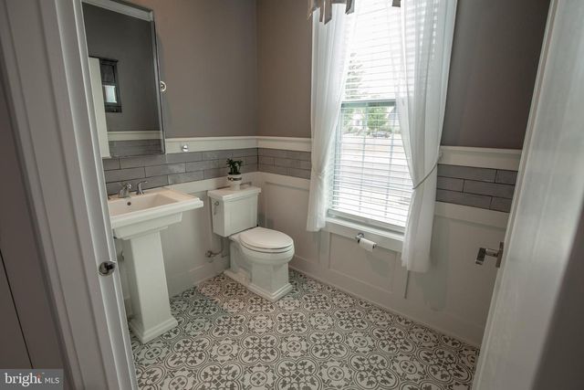4853 INDIGO DR, Doylestown, PA 18902