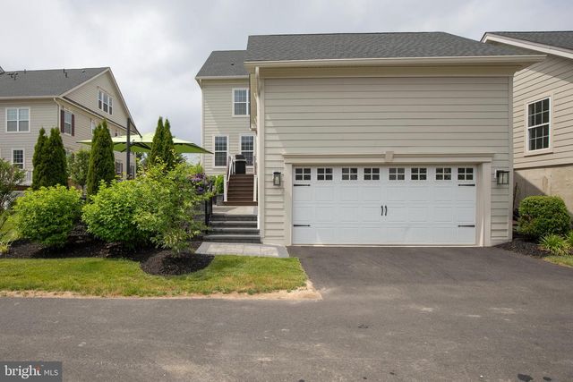 4853 INDIGO DR, Doylestown, PA 18902