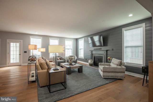 4853 INDIGO DR, Doylestown, PA 18902