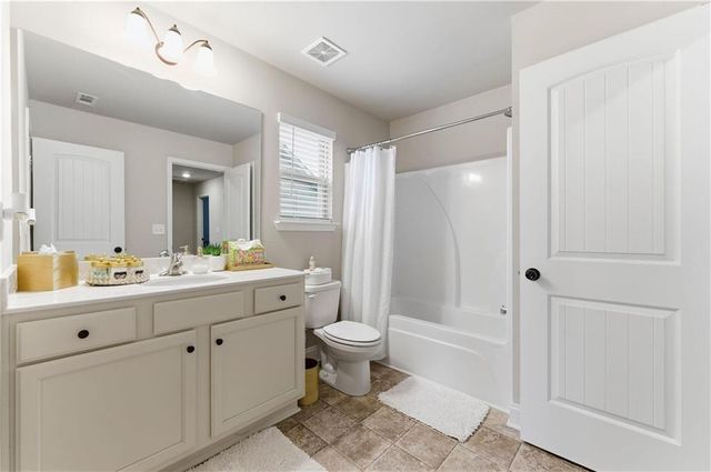 3738 Southfield Court, Loganville, GA 30052