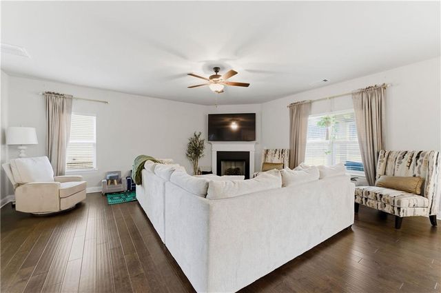 3738 Southfield Court, Loganville, GA 30052