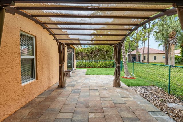 5122 ELPINE Way, Riviera Beach, FL 33418