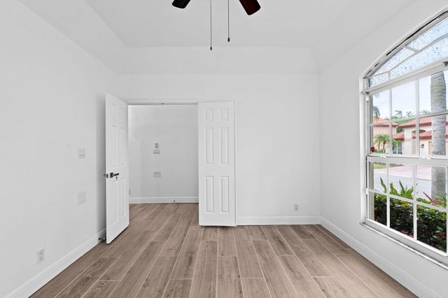 5122 ELPINE Way, Riviera Beach, FL 33418
