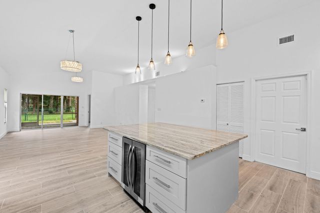5122 ELPINE Way, Riviera Beach, FL 33418