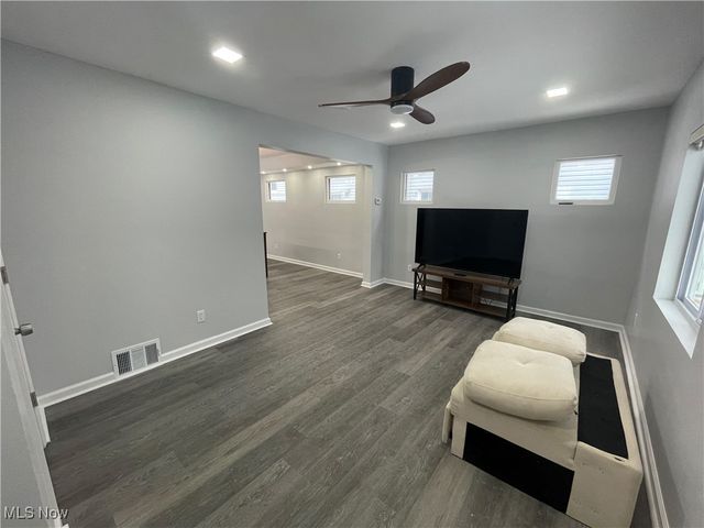 1816 Treadway Avenue, Cleveland, OH 44109