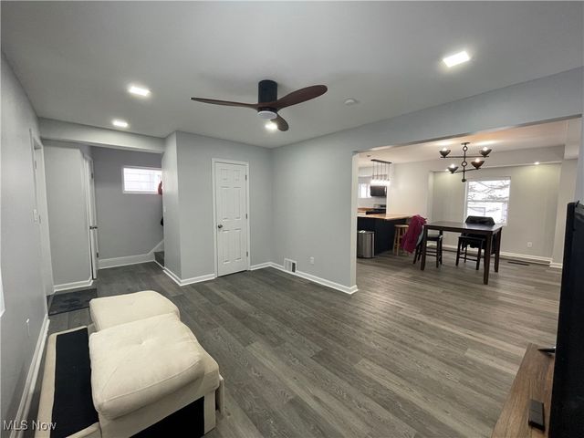 1816 Treadway Avenue, Cleveland, OH 44109