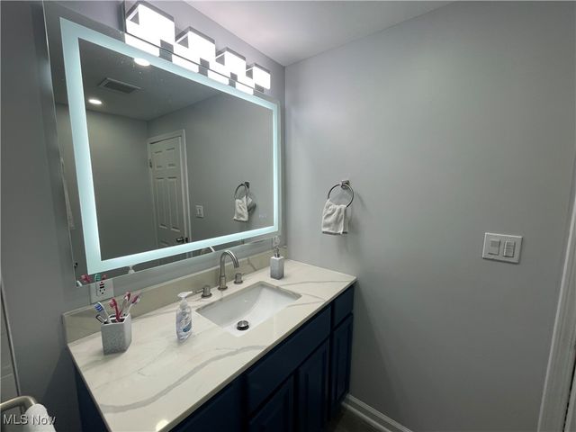 1816 Treadway Avenue, Cleveland, OH 44109