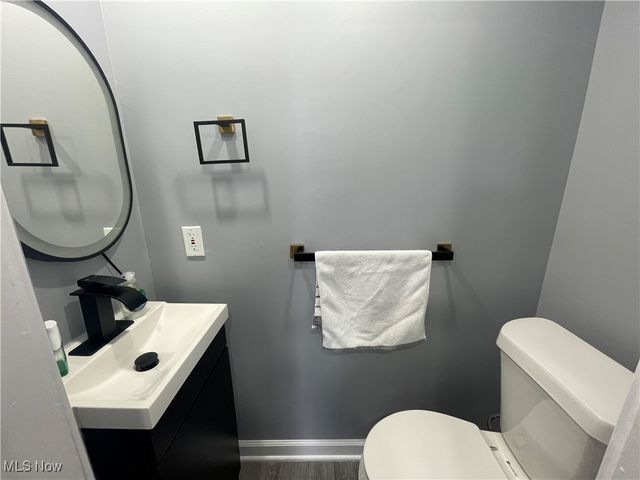 1816 Treadway Avenue, Cleveland, OH 44109