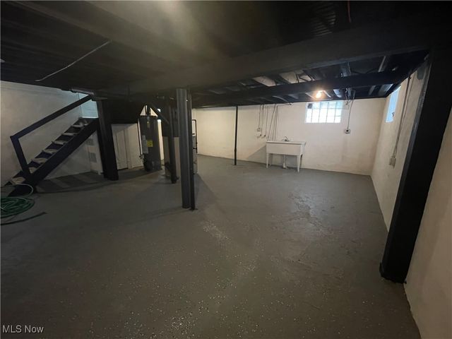 1816 Treadway Avenue, Cleveland, OH 44109